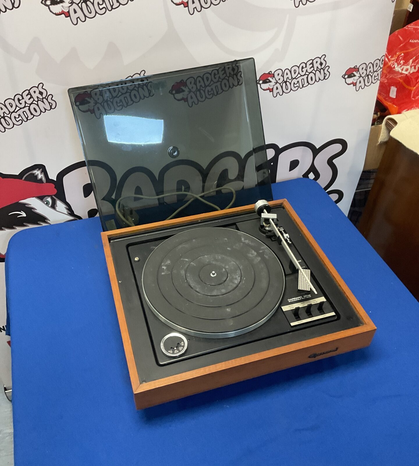 Vintage Garrard 86sb turntable in good condition, classic record player.