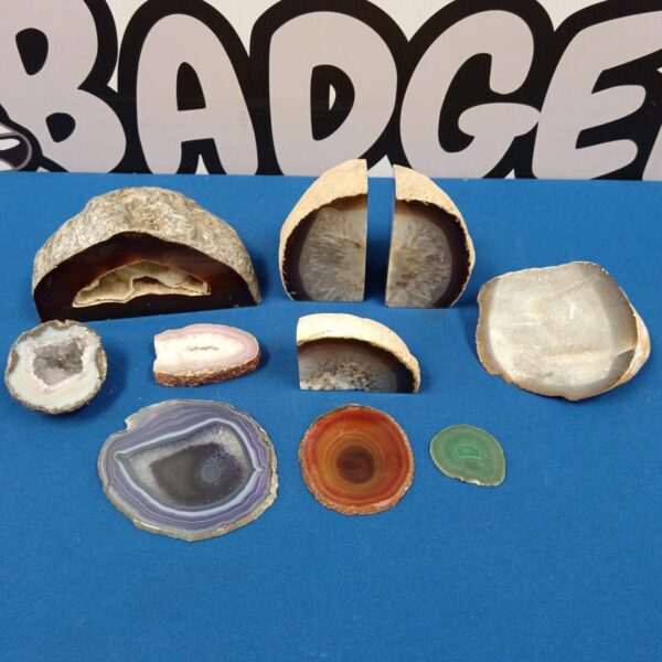 Polished geode slices showcasing beautiful agate and quartz formations.