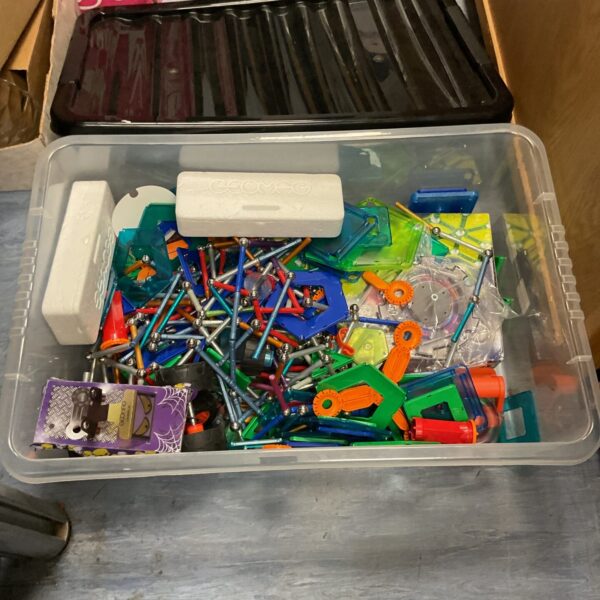 Colourful Geomag magnetic toys in a mixed lot for building and play.