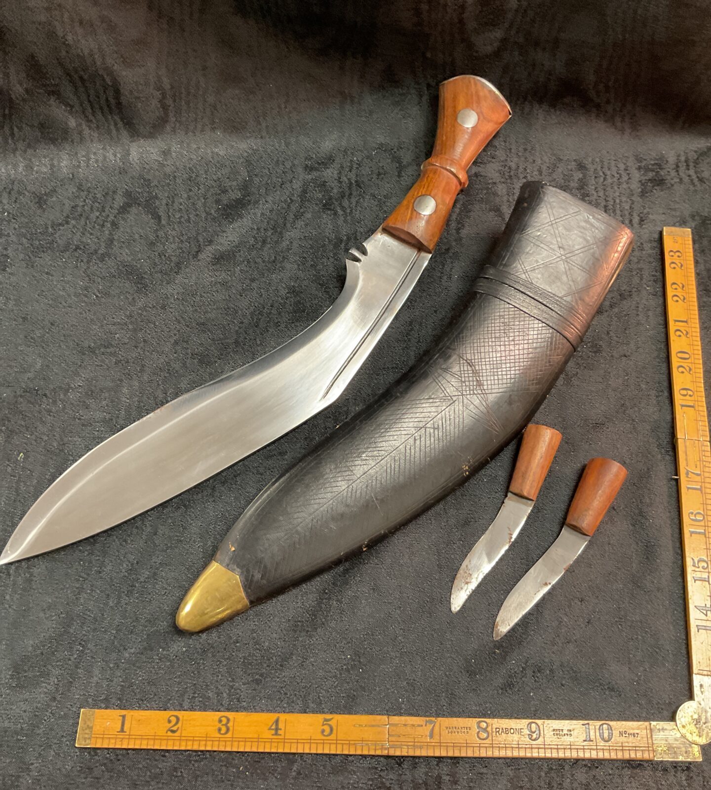 Vintage Army Ghurka Khukri Badgers Auctions vintage-army-ghurka-khukri-badgers-auctions