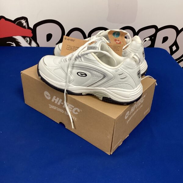 New Hi-tec size 9 trainers, athletic footwear for sports.