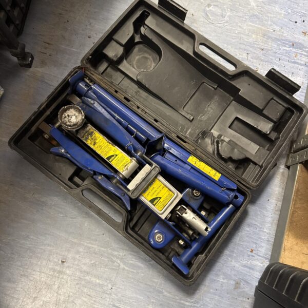 Hilka trolley jack and axle stands set in carrying case.