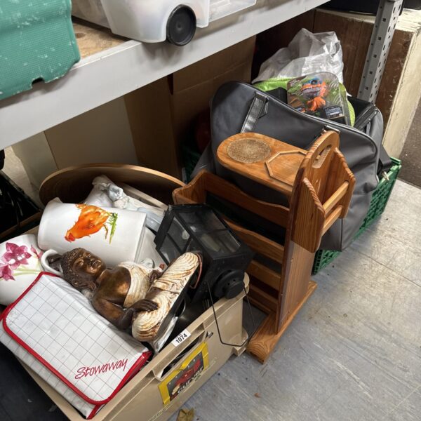House clearance lot with mixed vintage and modern items.
