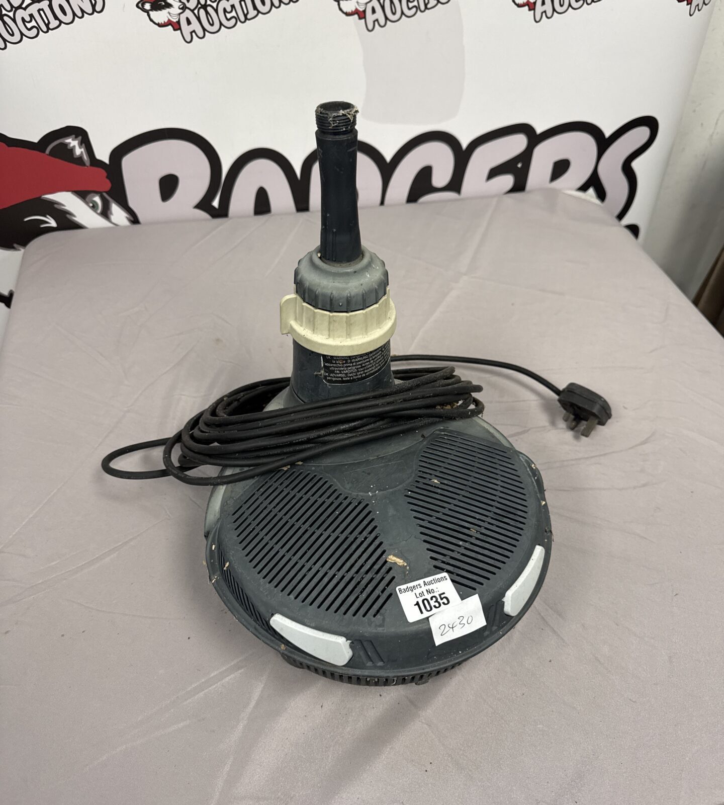 Used Hozelock Cyprio pond pump for garden ponds.