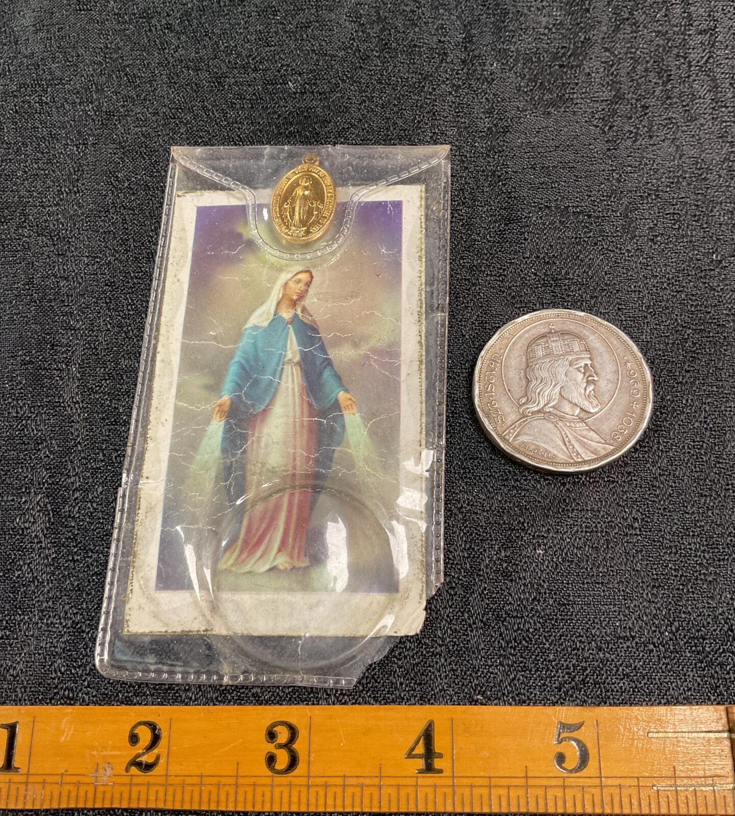 Vintage Hungarian 5 Pengo coin and St. Bernard Memorare card.
