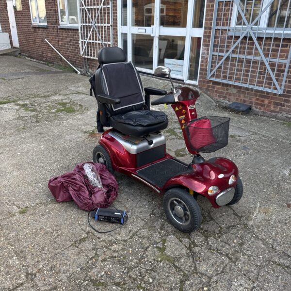Shoprider TE-889XLSBN deluxe mobility scooter with rotating easy access seat, original paperwork, charger cable, rain mac cover & hang on back shopping bag - fully working inc lights etc