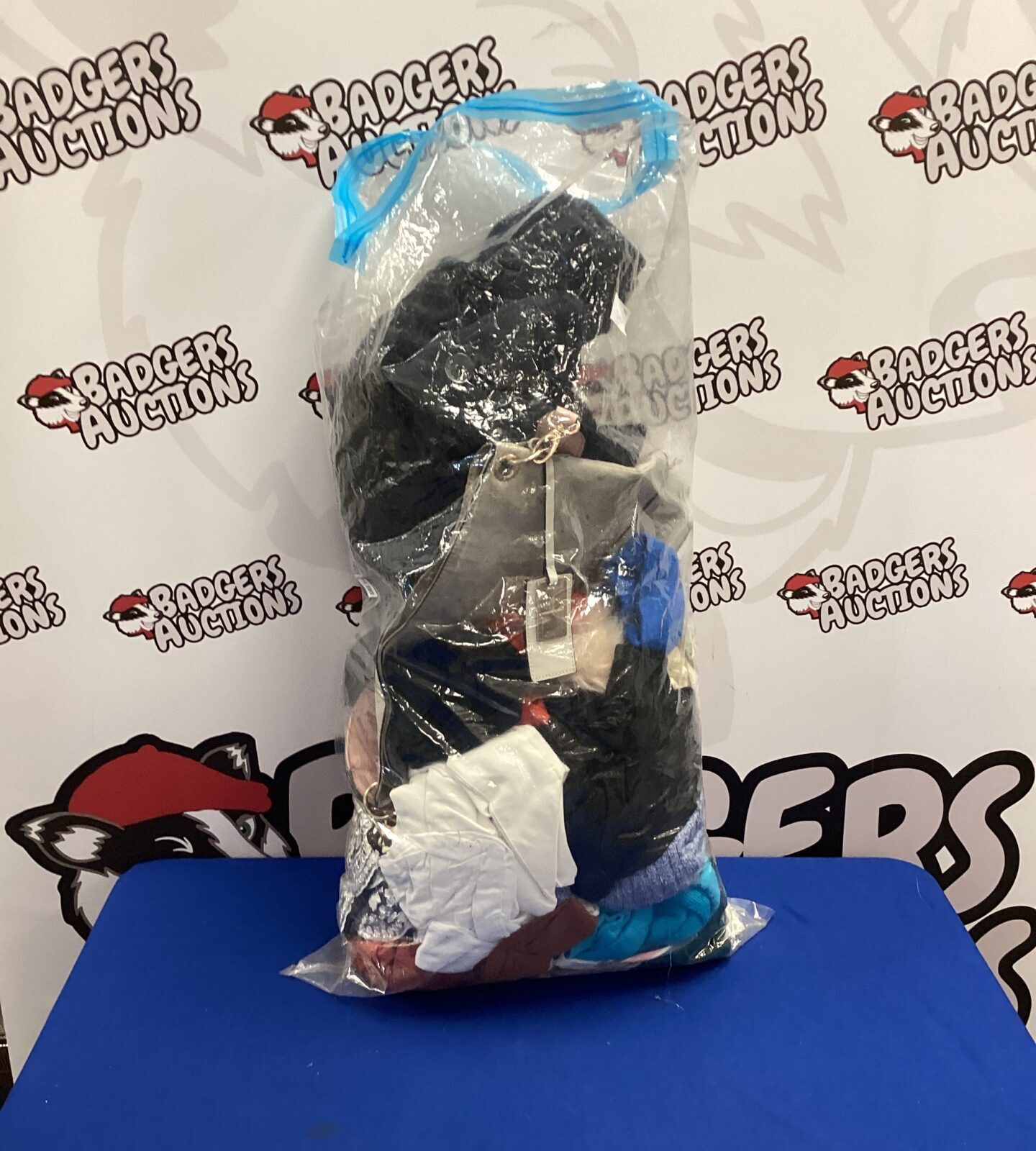 Bag of mixed clothing & handbag