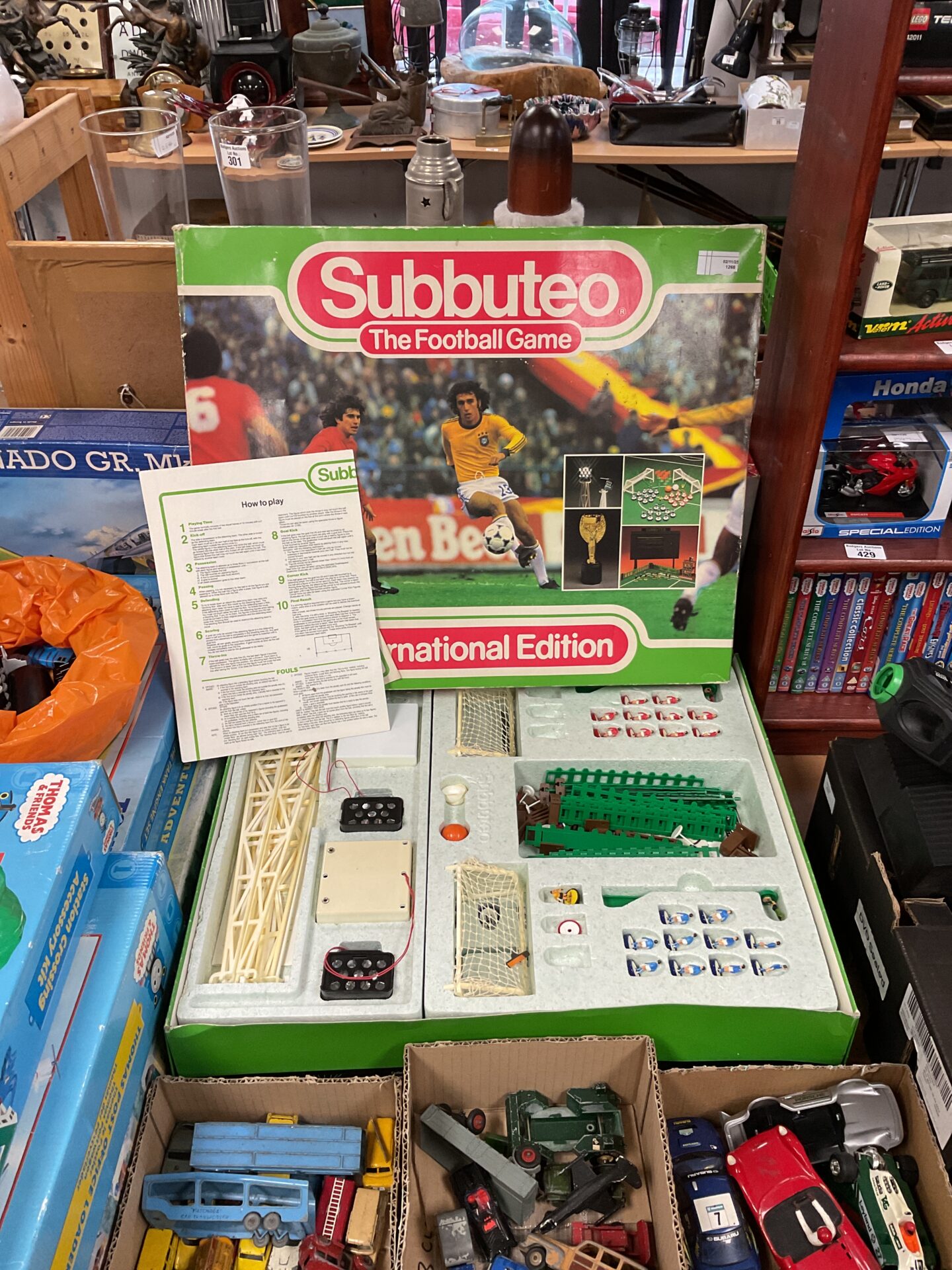 Subbuteo international edition football game set