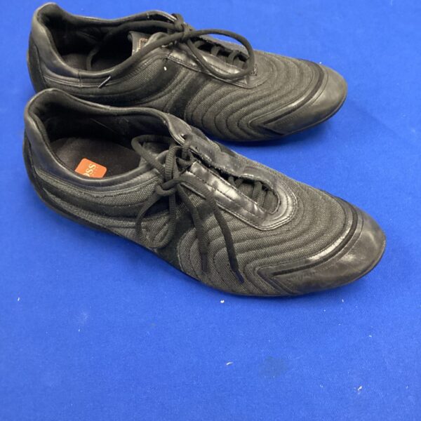 Pair of size 45 hugo boss trainers