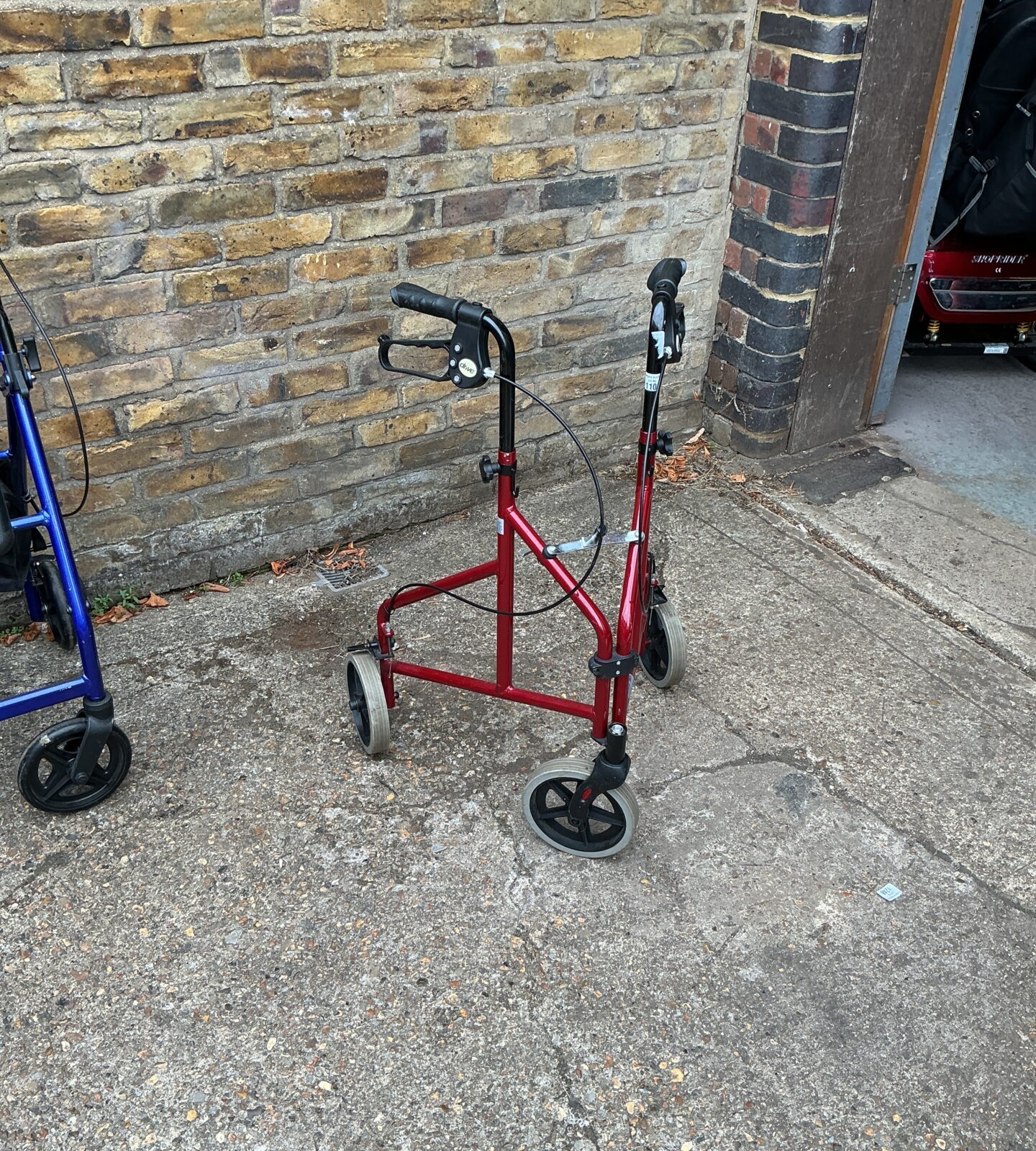 Drive Folding walking assistance trolley
