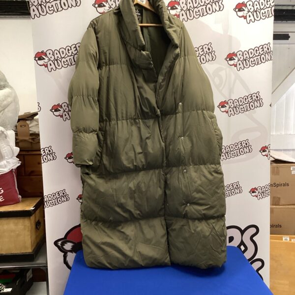 Olive green Threadbare size 22 puffer coat, full length.