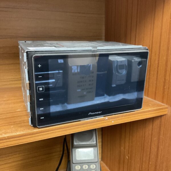Pioneer SPH-DA120 car stereo system, front view.