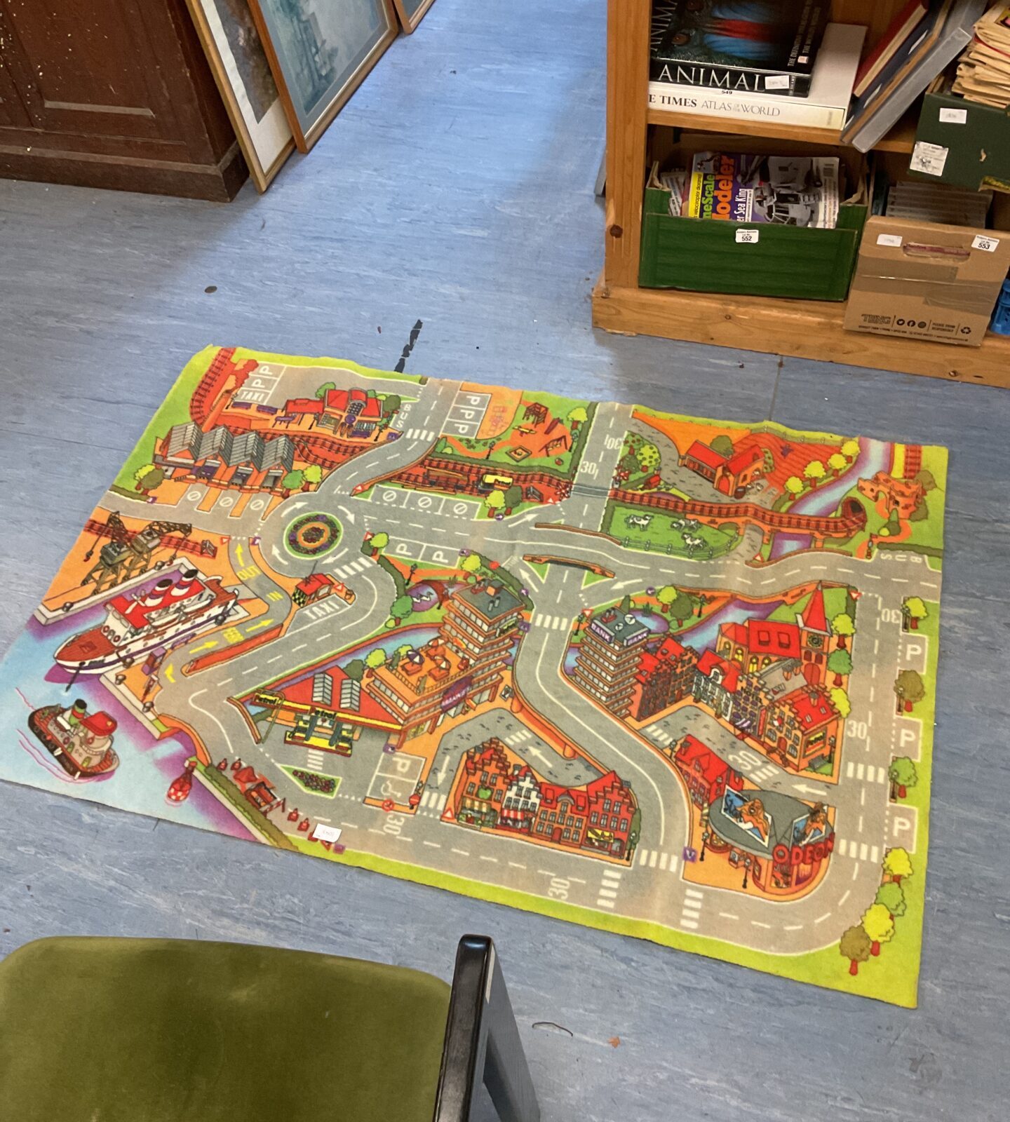 Children’s town Road layout play rug