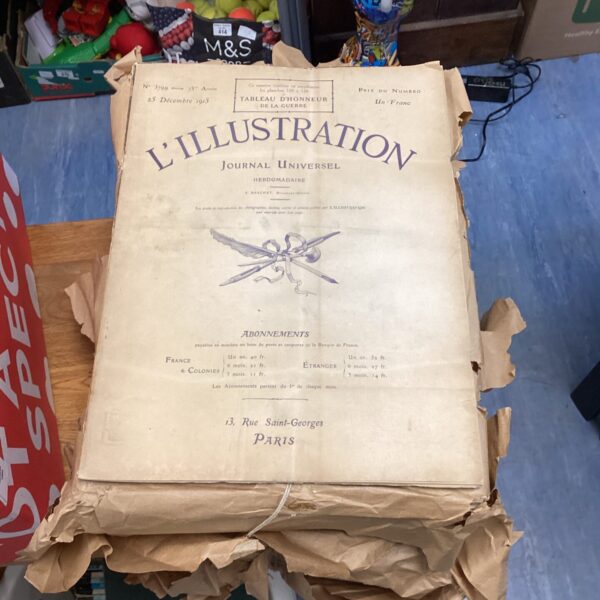 Two bundles of antique L’illustration journals from 1915 & 1016