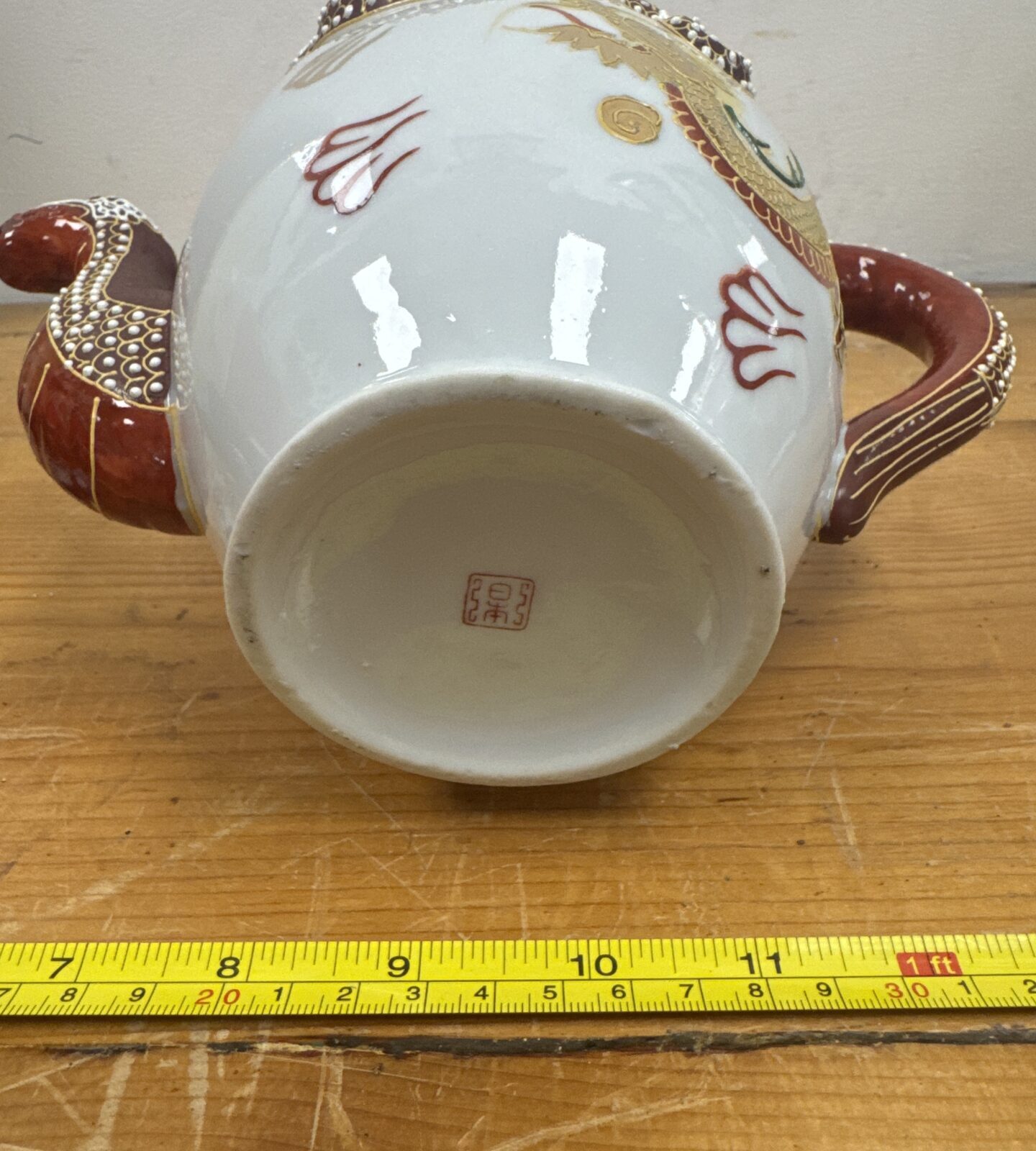 Vintage Japanese Moriage  dragonware porcelain teapot - Image 2