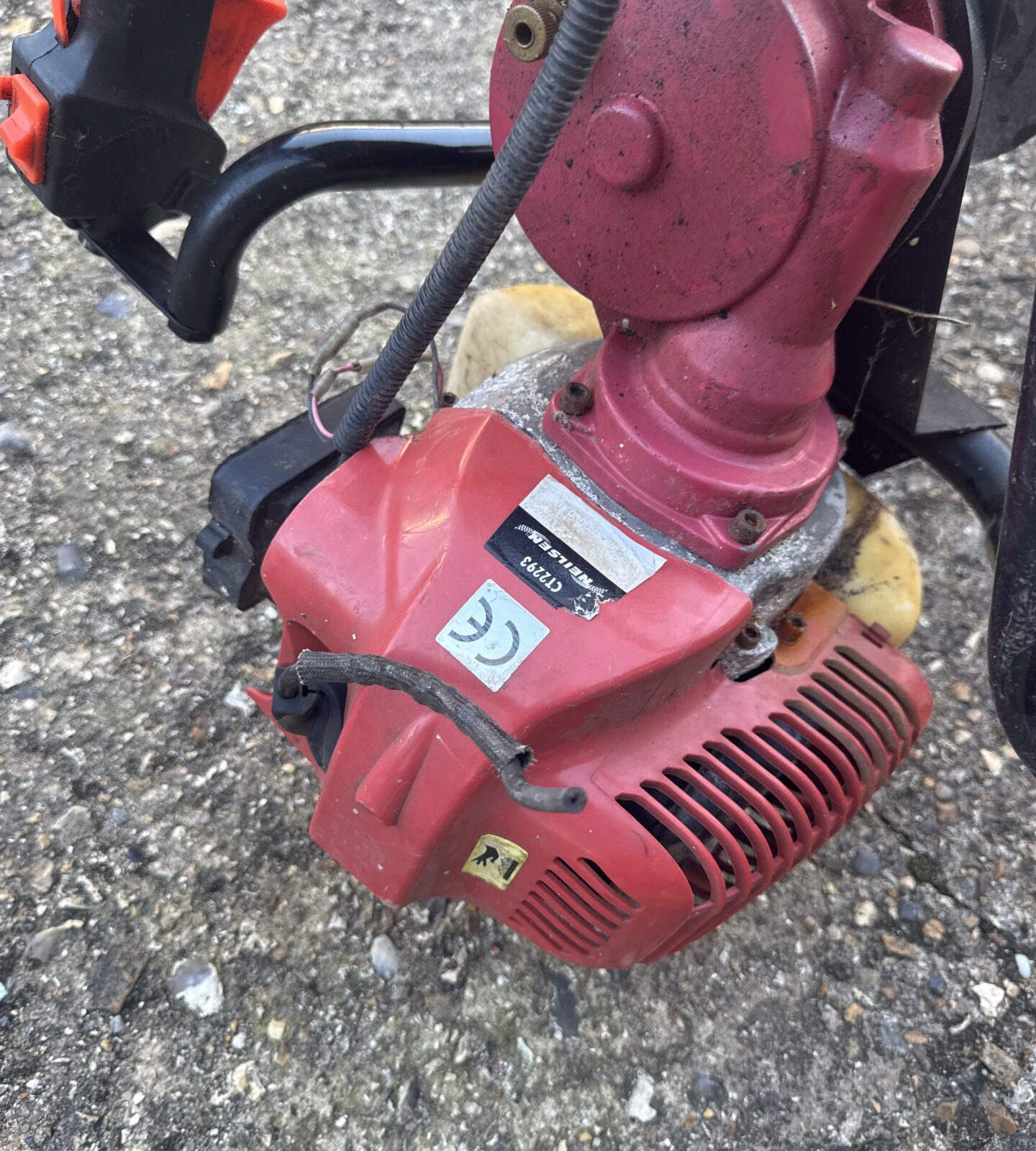 Nielsen ct2993 petrol post boring tool - spares/repairs, spark plug cable broken - Image 2
