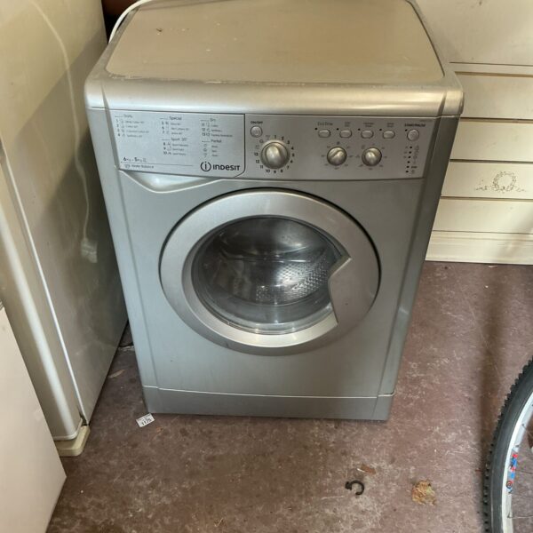 White Indesit washing machine for sale, used laundry appliance.