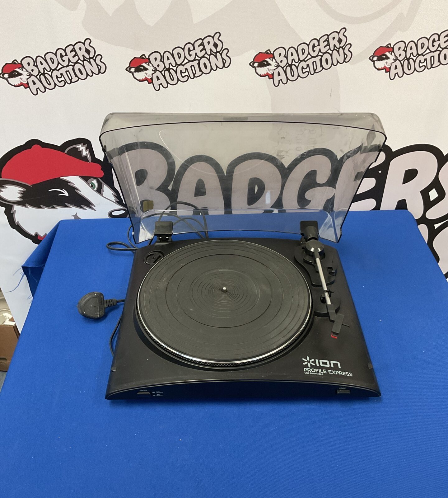 ION Profile Express USB turntable in good condition.
