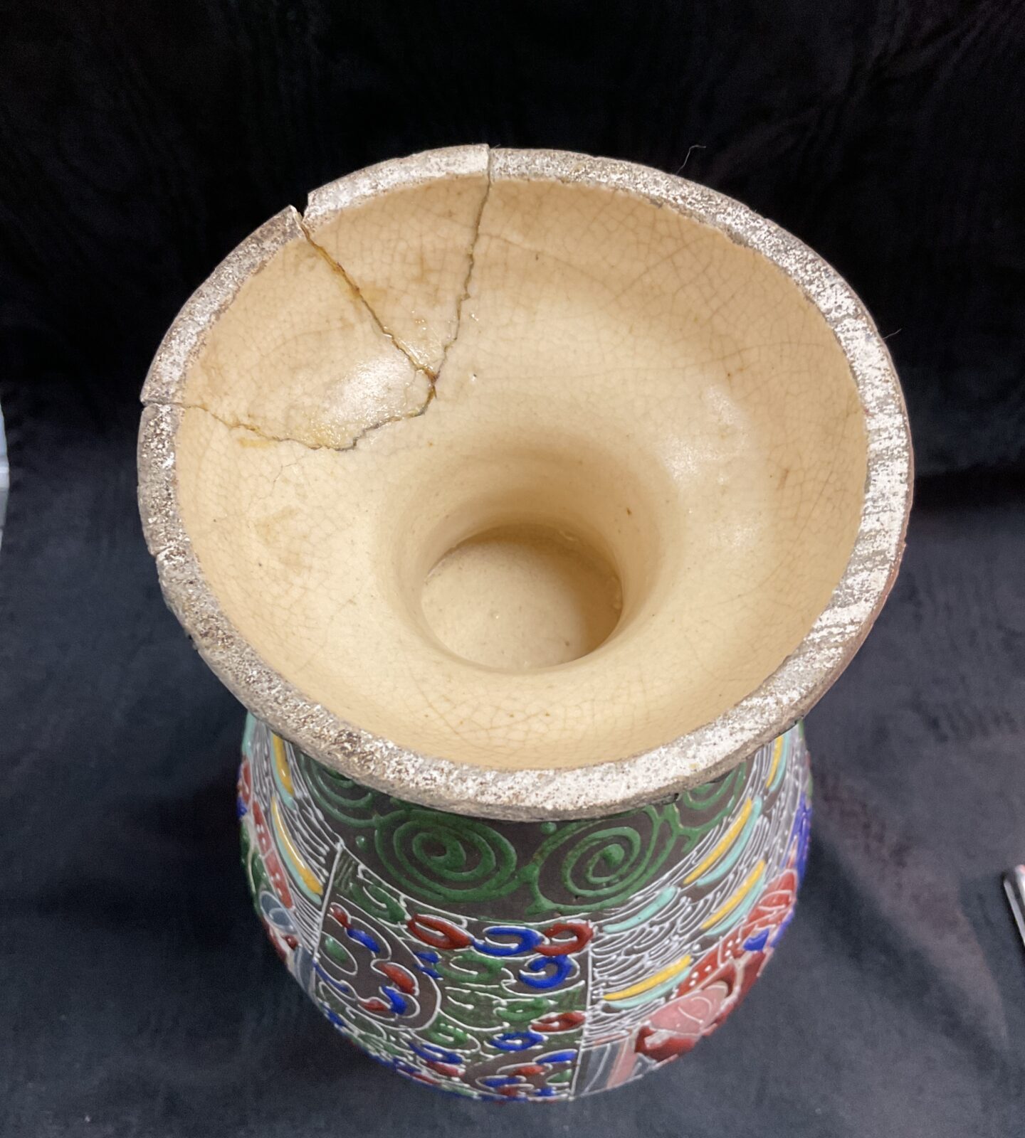Top view of the opening of the Japanese Satsuma vase.