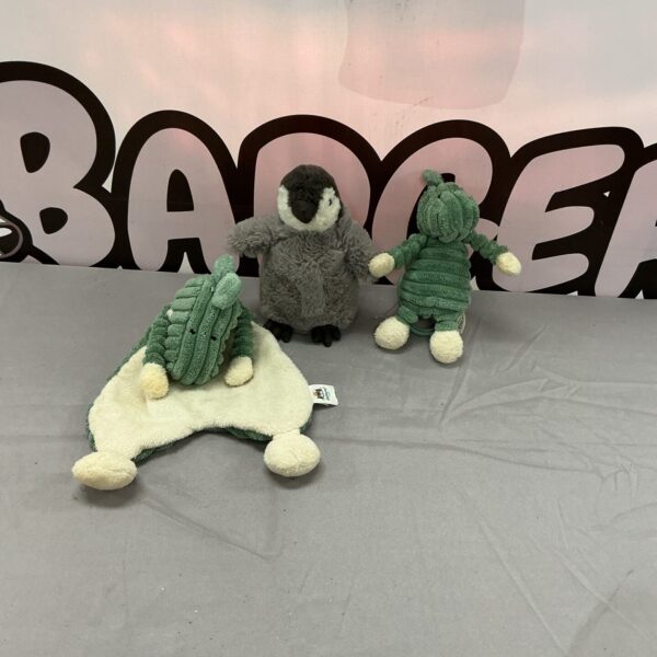 Jellycat soft toy lot featuring a frog, bunny, and bear.
