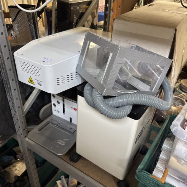 Jiu Tu laser engraving machine with fumego duoque xf180 attachment for hobbyists.