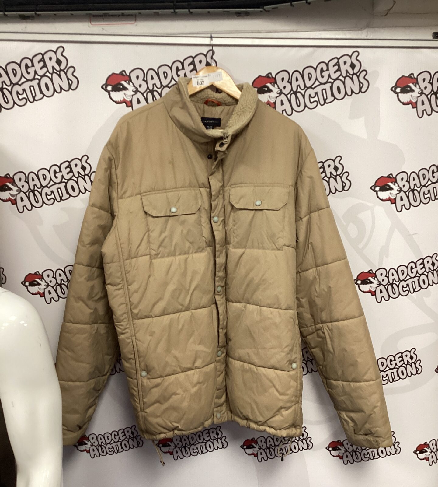Men's size XL Land’s End puffer jacket in good condition.