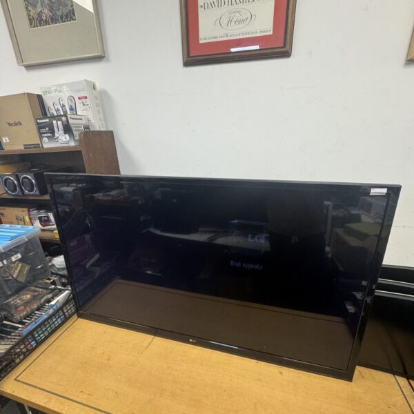 Used LG 55LM610C 55” LED television for auction.