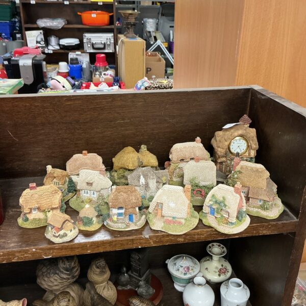 Lilliput Lane cottages collection, detailed porcelain miniature houses.