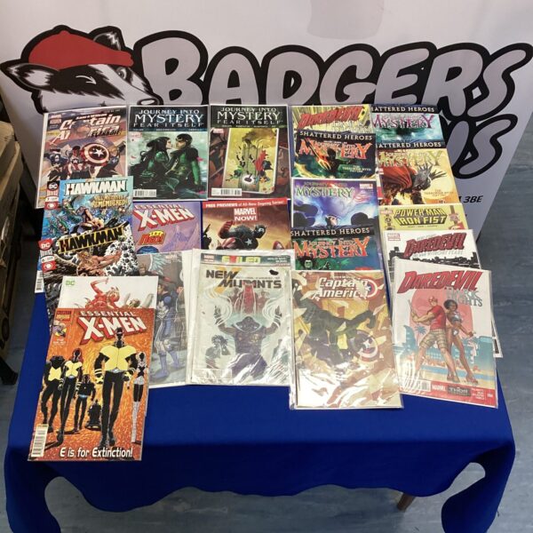 Marvel Comics bundle featuring Fear Itself and Daredevil comic books.