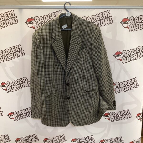 Men's size L pure new wool tweed jacket, classic style.
