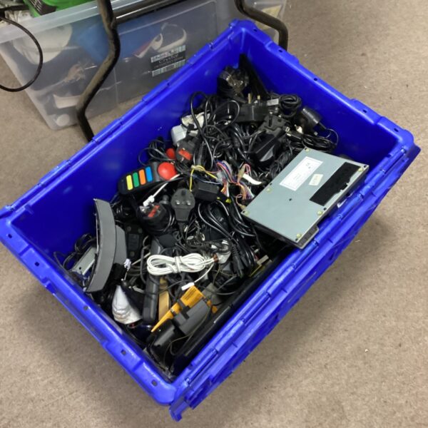 Mixed cable lot with Digitech guitar pedal inside a blue box.