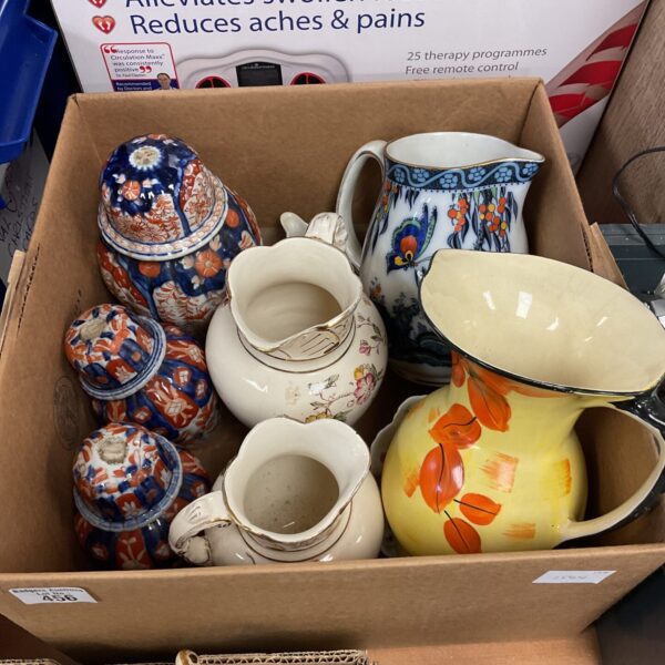 Mixed china lot featuring Losol Ware and Creeper Ware pottery.