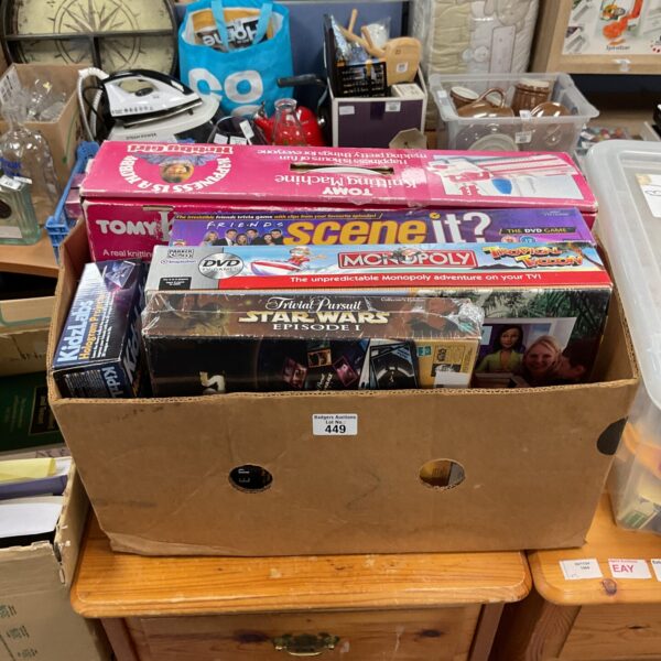 Mixed lot of vintage Tomy and Star Wars games for collectors.