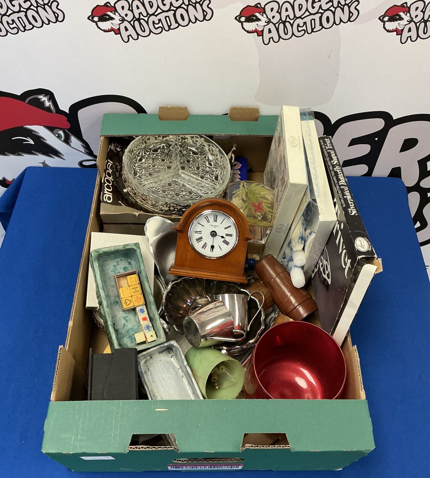 Mixed lot of vintage collectibles including a clock and tools.