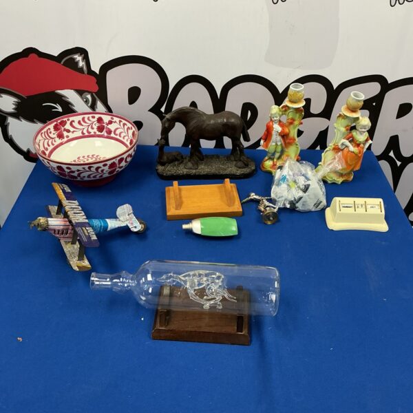 Mixed lot of vintage collectibles including Greyhound figurines and a floral plate.