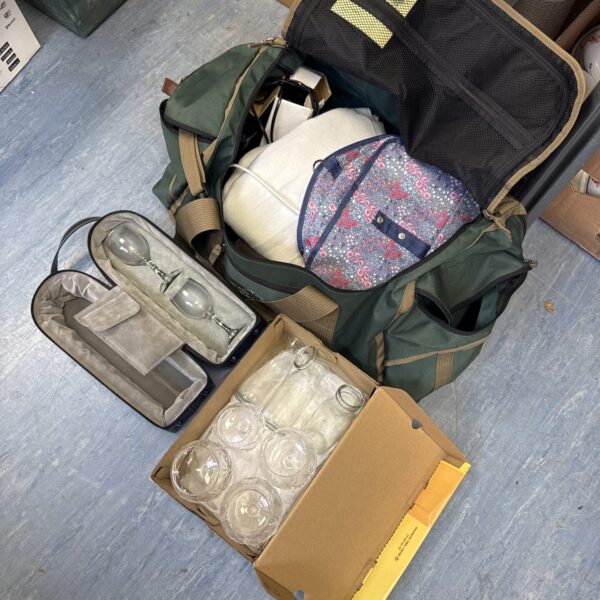 Navy and grey Mountain Horse holdall with glassware inside, a mixed lot.