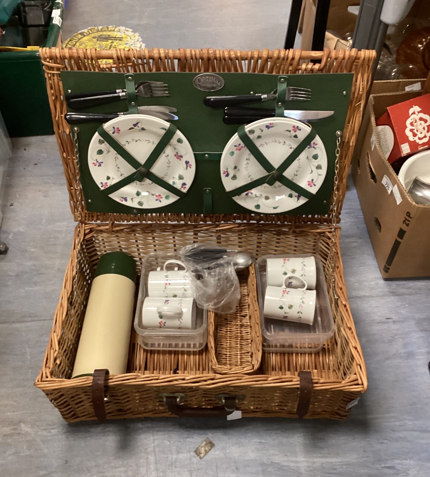 Vintage Optima wicker picnic basket with complete melamine tableware set.
