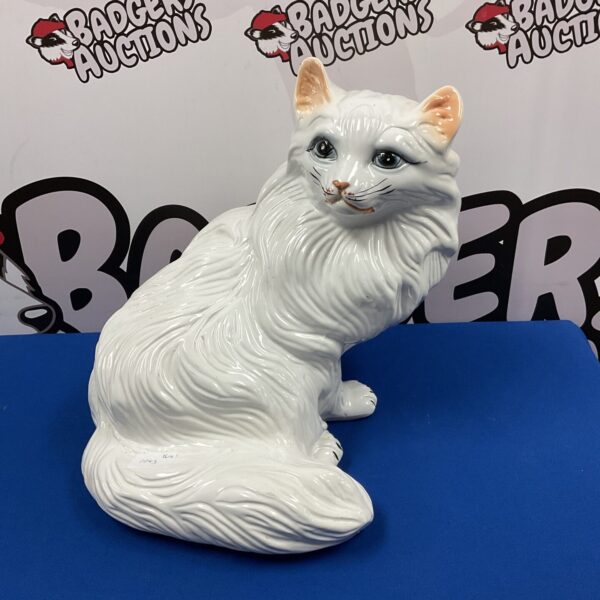 Large vintage porcelain Persian cat ornament for collectors.