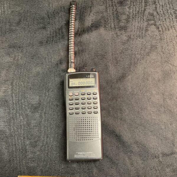 Vintage Realistic 200 channel scanner radio receiver in good condition.