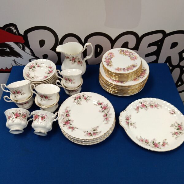 Vintage Royal Albert Lavender Rose and Colclough china tea set collection.
