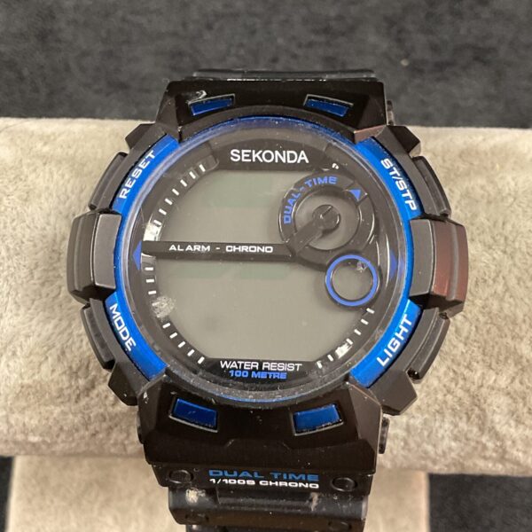 Sekonda digital watch with black strap and clear display.