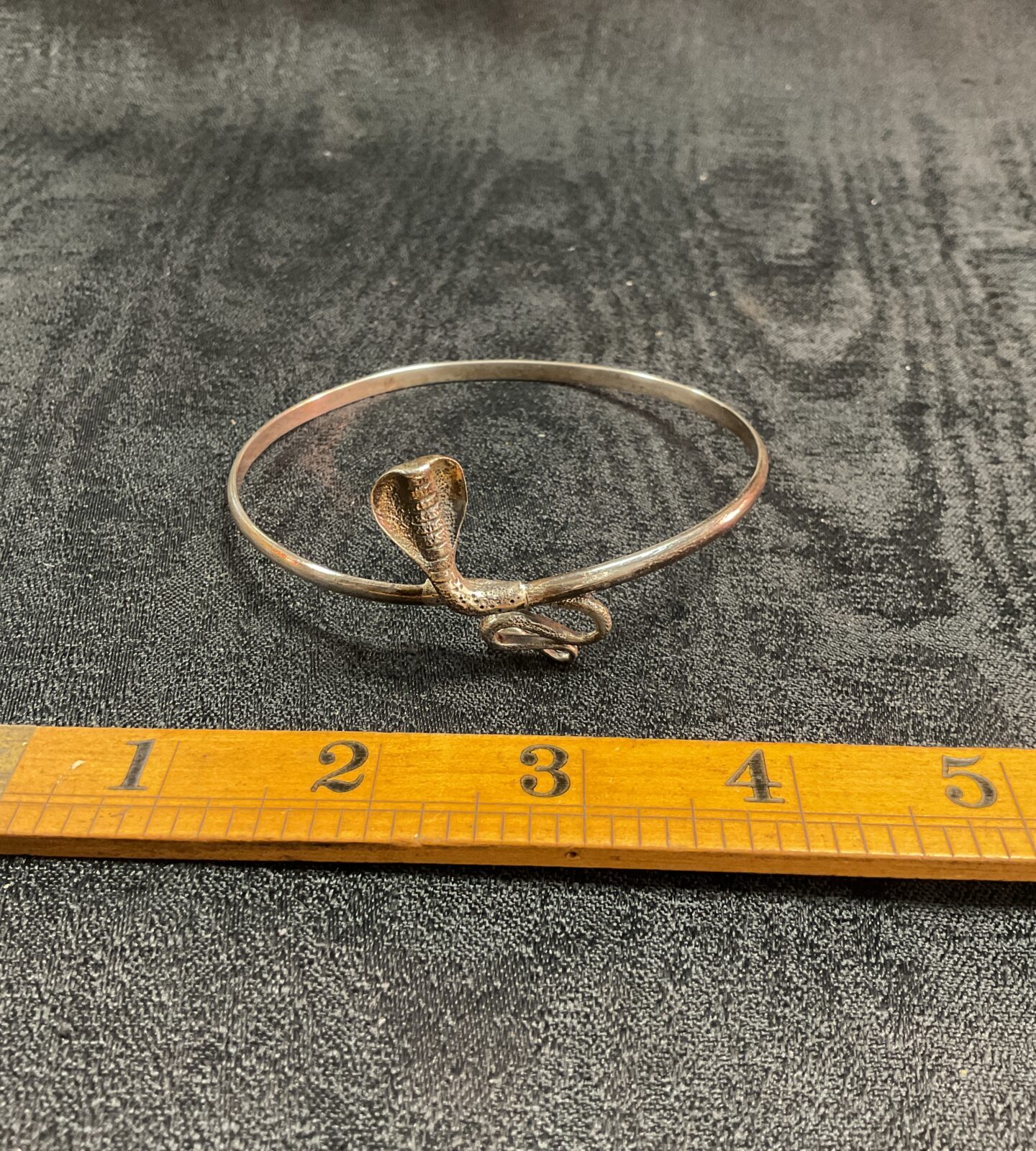 Detailed silver cobra snake bracelet, vintage armlet jewellery.
