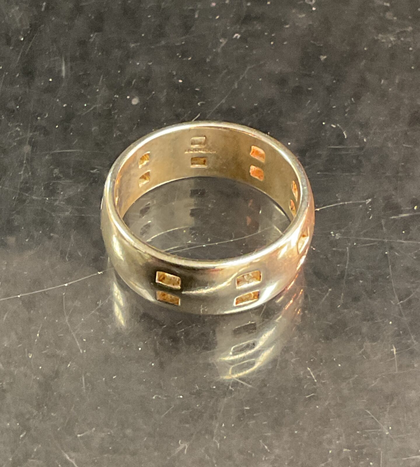 Hallmarked silver ring, size O, modern design.