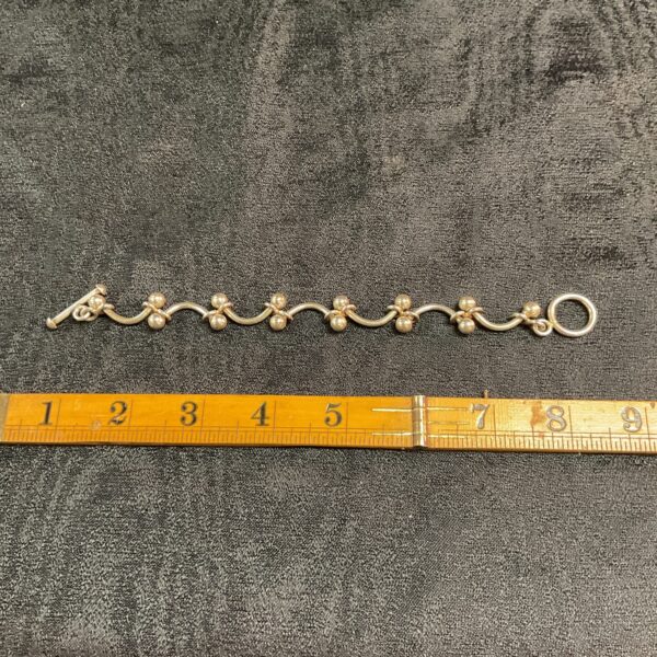 Vintage silver T bar bracelet with chunky links.
