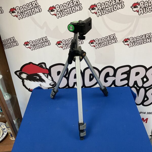 Vintage SLK 35S tripod for camera photography.