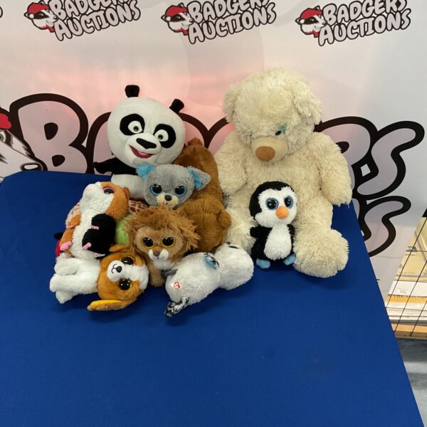 Assorted soft toy bundle including Ty Beanie Babies.