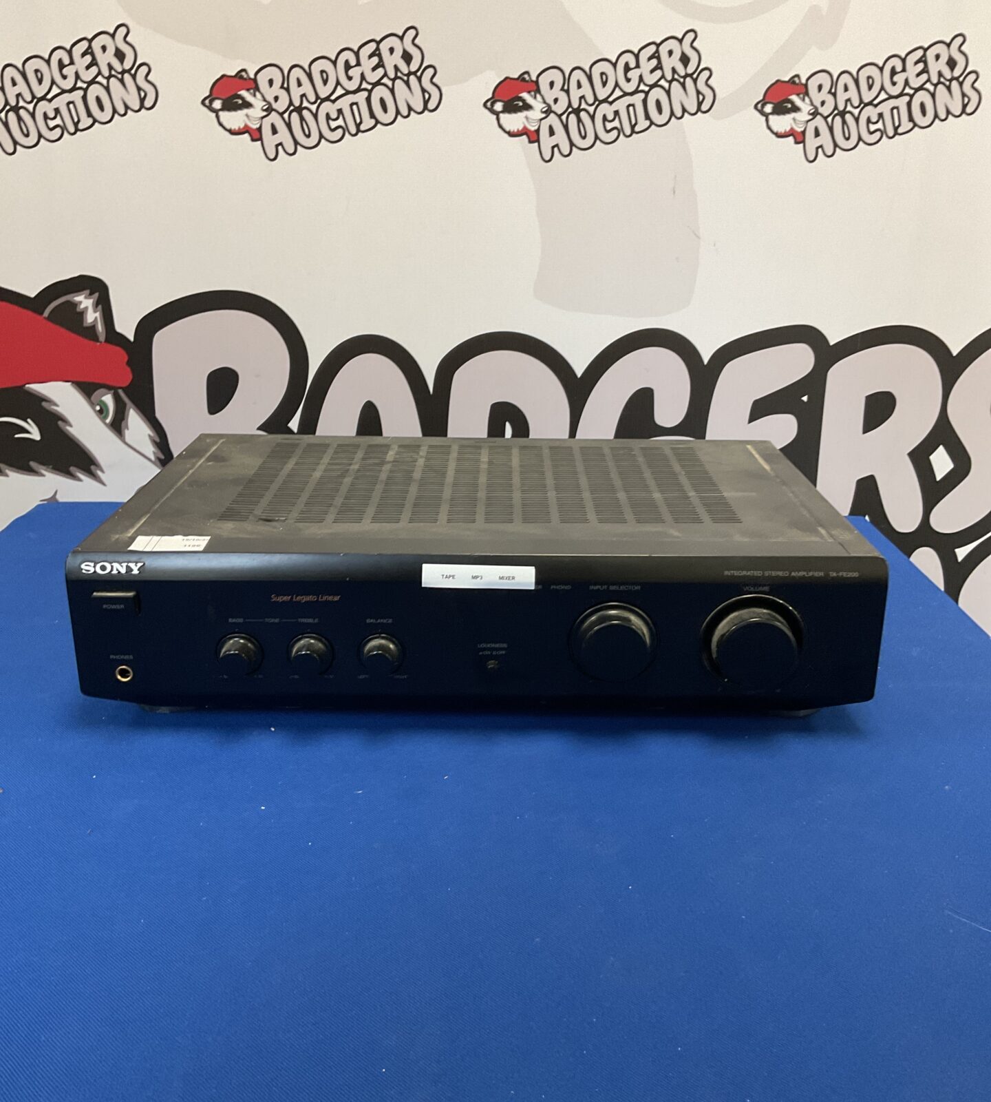 Vintage Sony TA-FE200 stereo amplifier in good condition.