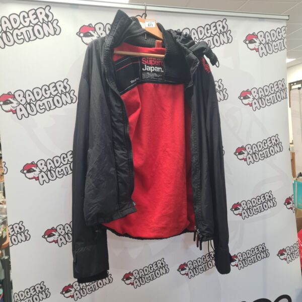 Superdry Wintercheater jacket size XXL, a warm men's coat.