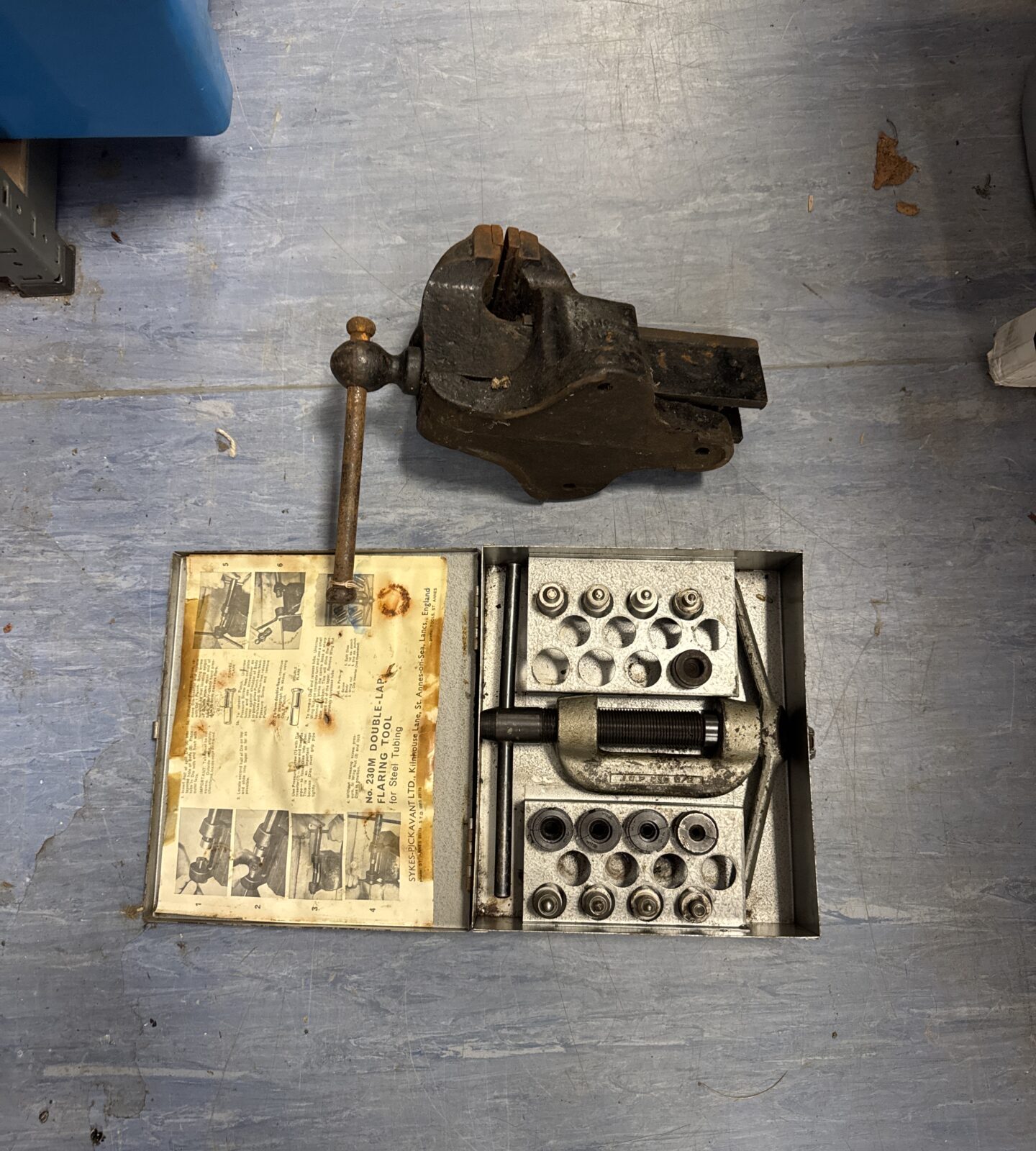 Vintage Sykes Pickavant flaring tool with bench vice for pipework.