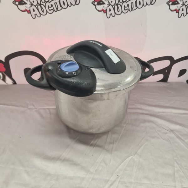 Front view of a silver Tefal slow cooker with lid.